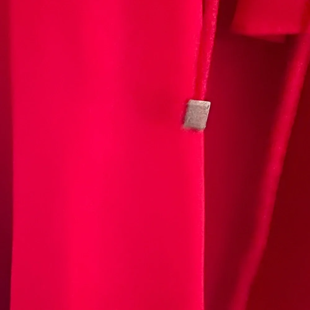 Formal dress City chic size L (20) sexy red dress Hot Deep v neck, cold shoulder - Picture 13 of 16